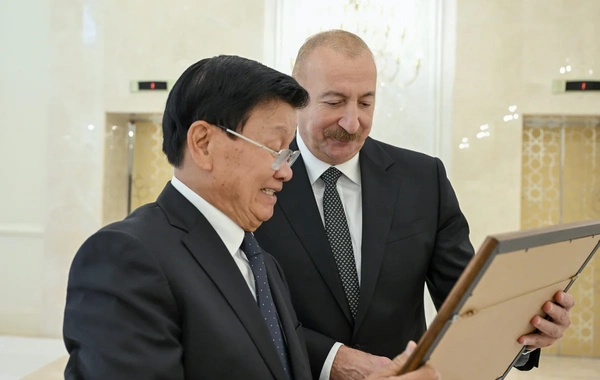 İlham Əliyevin adından Laos Prezidentinin şərəfinə rəsmi nahar verilib