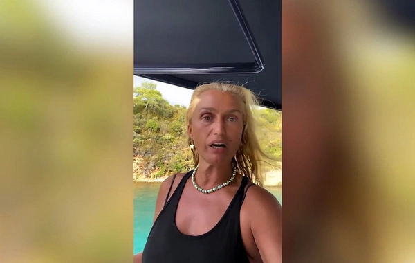 Tuğba Özaydan qəribə paylaşım: "Bunlar bulud deyil... "