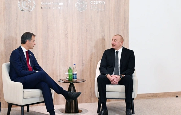 Президент Ильхам Алиев встретился с премьер-министром Бельгии Александером Де Кроо