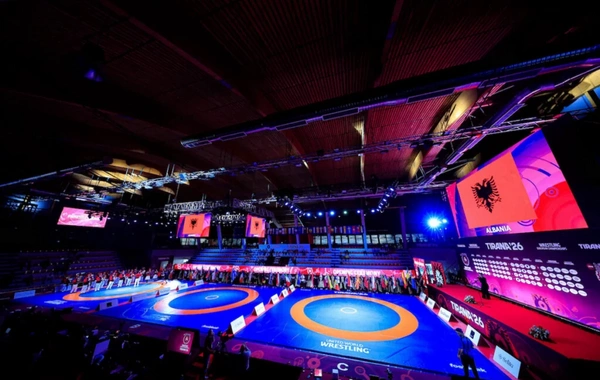 Azərbaycanın iki qadın güləşçisi Avropa çempionatında mübarizəyə start verir