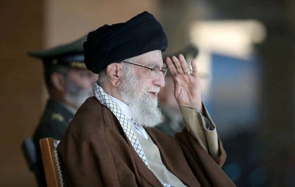 KİV: Xamenei Tehranda yeraltı bunkerdə gizlənir