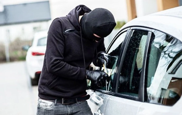 Nəsimi rayonunda avtomobildən oğurluq edən şəxs saxlanılıb