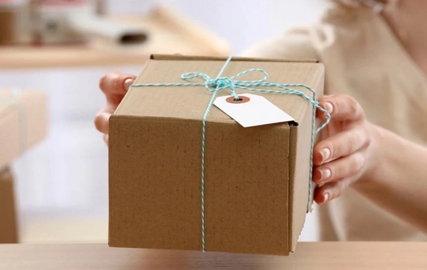 Komitə sədri gömrükdə sahibsiz qalan mallardan DANIŞDI