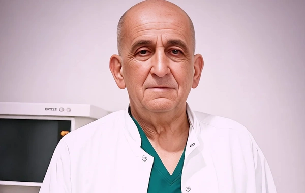 Azər Əkbərli vəfat etdi