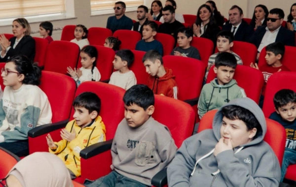 Arzu Əliyeva və Alena Əliyeva Sığınacaq və Sosial Reabilitasiya Müəssisəsini ziyarət ediblər