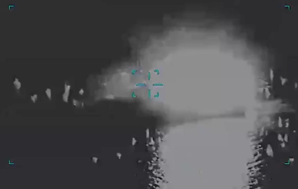 ABŞ İrana məxsus hərbi gəmiyə zərbə endirib