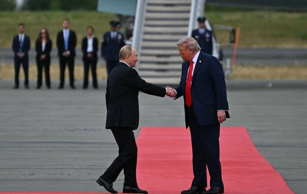 СМИ: Начался телефонный разговор Трампа и Путина