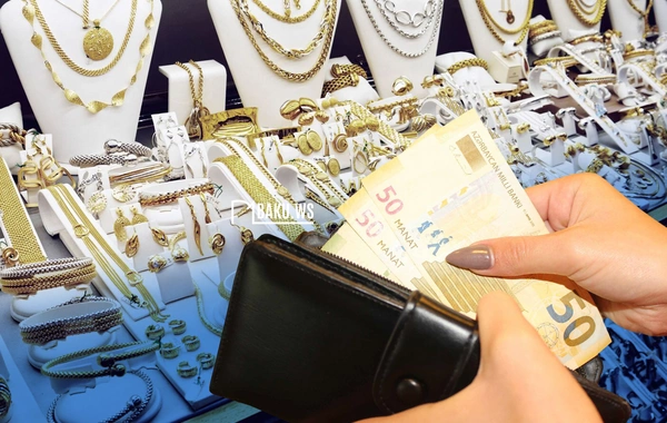 Qramı 290 manat oldu: Qızıl bazarında SON QİYMƏTLƏR