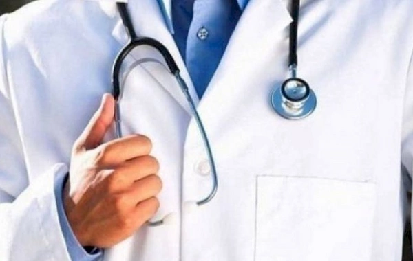 Həkimlərin orta aylıq əməkhaqqı 371% artıb