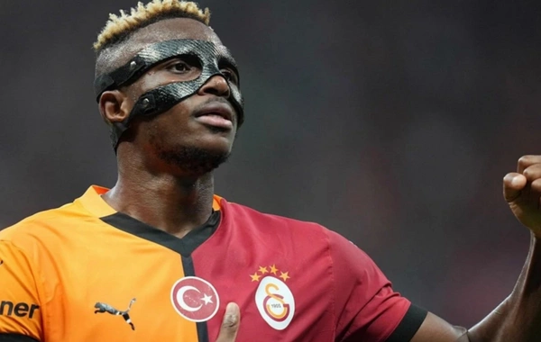 The star of "Galatasaray" Victor Osimhen was gifted a jersey of an Azerbaijani club