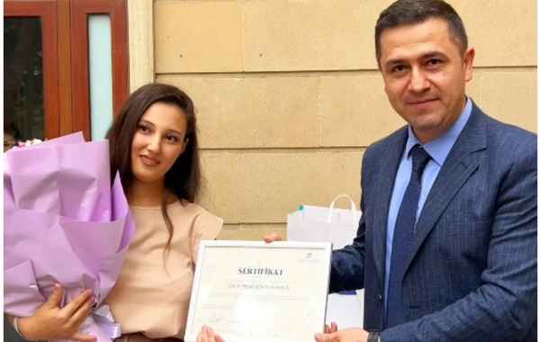 Малышу родившемуся на станции метро 20 Января вручили подарок