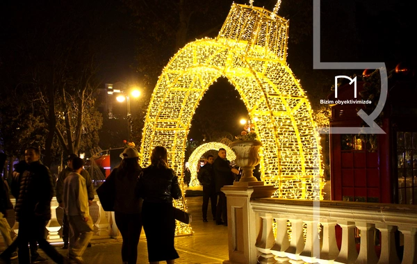 Dənizkənarı Bulvar Yeni İlə xüsusi hazırlaşıb - Bu dəfə Buz Meydançası da olacaq