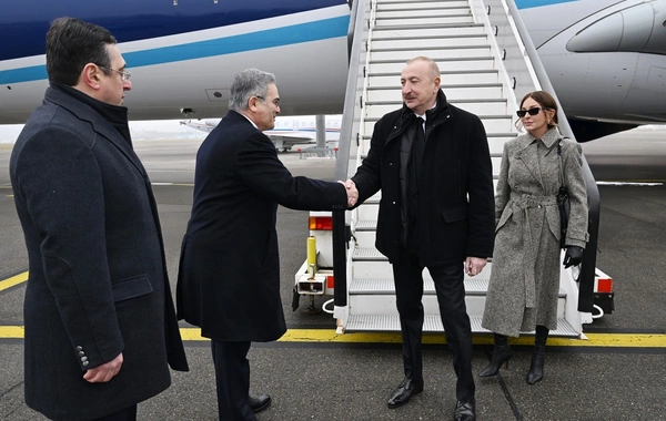 Prezident və xanımı Davos Forumunda iştirak etmək üçün İsveçrəyə səfərə gəlib