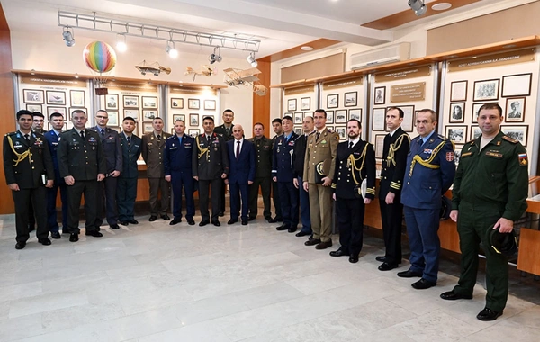 Hərbi attaşelər Milli Aviasiya Akademiyasını ziyarət ediblər
