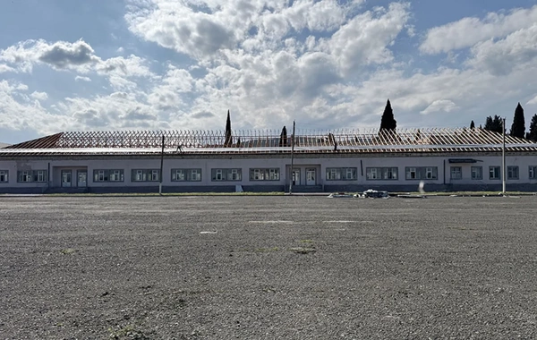 Zakir Həsənov azad edilən ərazilərdə hərbi hissələrdə görülən işlərlə tanış olub