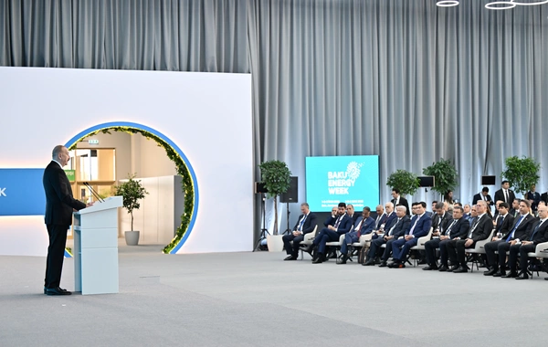 Prezident İlham Əliyev Bakı Enerji Həftəsinin rəsmi açılış mərasimində iştirak edib