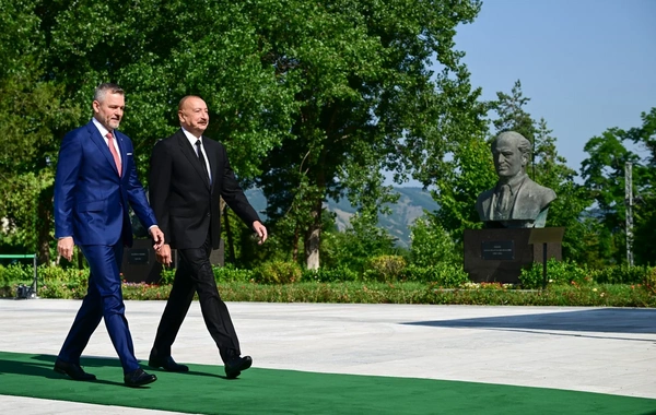 In Shusha, the official welcoming ceremony for Peter Pellegrini was held