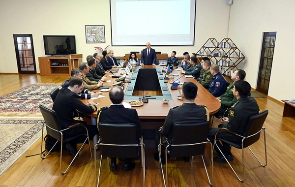 Hərbi attaşelər Milli Aviasiya Akademiyasını ziyarət ediblər