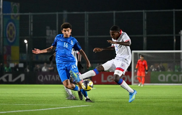 Rövşən Nəcəf və Canni İnfantino U-15 dünya çempionatının oyunlarını izləyiblər