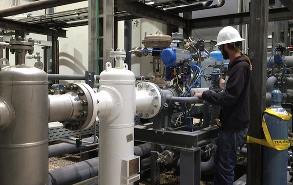 Hörmüz boğazının bağlanması səbəbindən bu qazın qiyməti ikiqat bahalaşdı