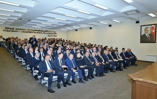 Paytaxt rayonlarında qışa hazırlığın vəziyyəti ilə bağlı müşavirə keçirilib