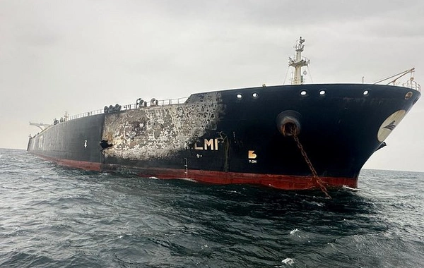 İran hücuma məruz qalan nəhəng neft tankerinin fotosunu yayıb