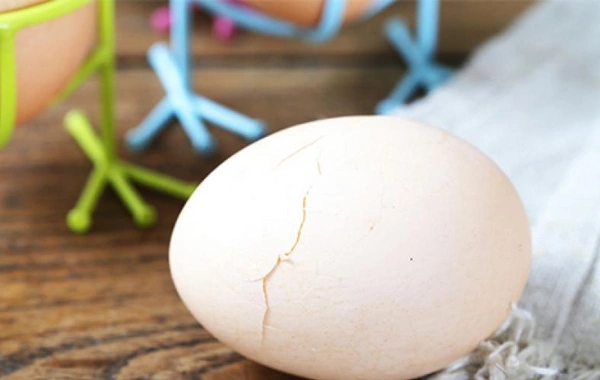 Cracked eggs identified as a hazard