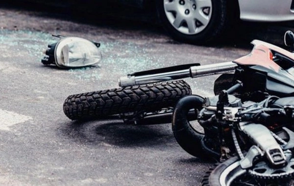 Bakıda faciəvi şəkildə ölən moped sərnişini ilə BAĞLI DETALLAR