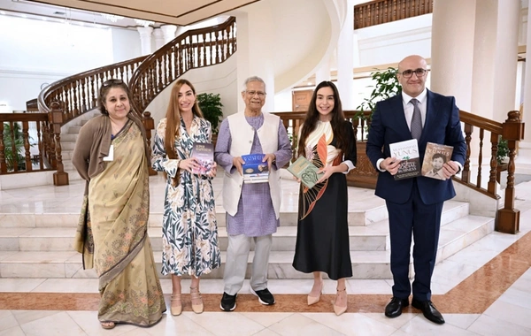 Leyla Əliyeva və Arzu Əliyeva Dəkkədə Banqladeşin müvəqqəti hökumətinin Baş müşaviri ilə görüşüblər