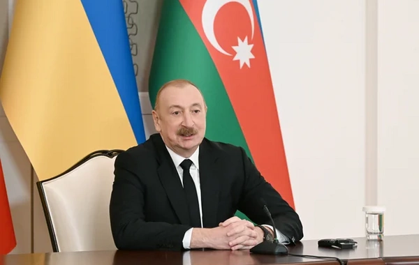 Президенты Азербайджана и Украины выступили с заявлениями для прессы - ФОТО