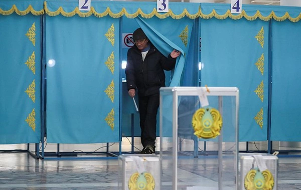 Qazaxıstanda yeni Konstitusiya qəbul edilib