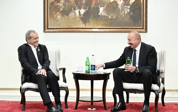 İlham Əliyev Məsud Pezeşkianı "İstisu"ya qonaq edib