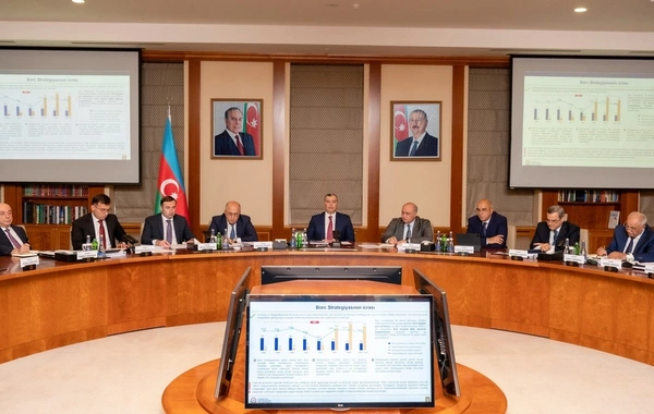Maliyyə Nazirliyində kollegiya iclası keçirilib