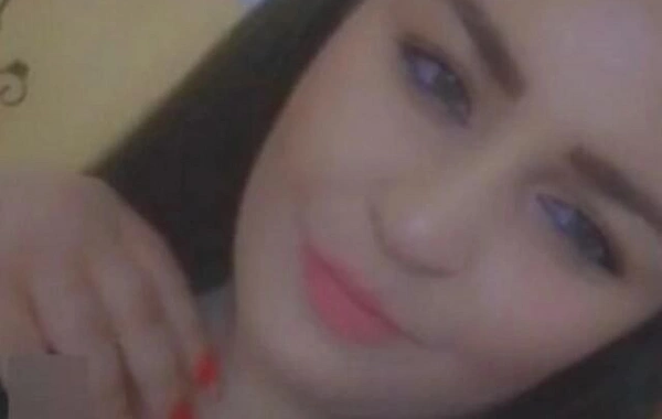 Bakıda ana azyaşlı qızının bədəni yandırdı, kəmərlə döydü - TƏFƏRRÜAT