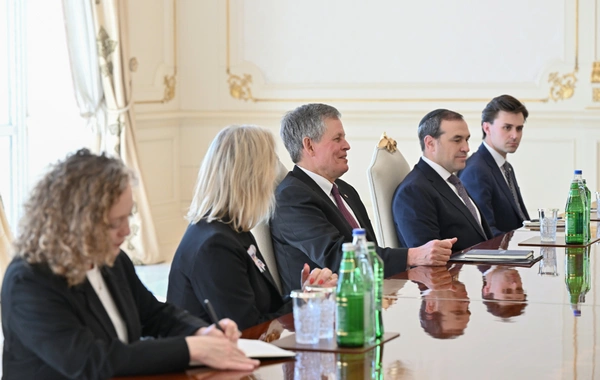 Prezident İlham Əliyev ABŞ Senatının Xarici Əlaqələr Komitəsinin üzvünü qəbul edib