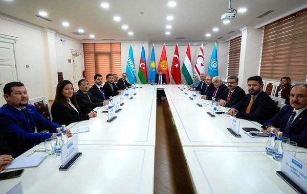 Cevdet Yılmaz Bakıda TÜRKPA Beynəlxalq Katibliyini ziyarət edib