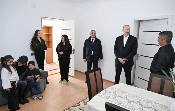 İlham Əliyev Xocalının Xanabad kəndində görülmüş işlərlə tanış olub