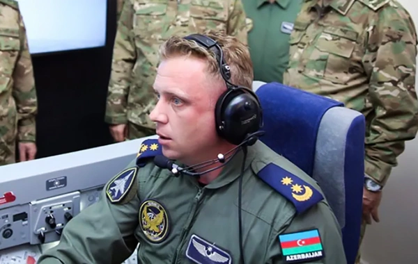 Şəhid pilot Rəşad Atakişiyevin son fotosu: Həlak olmasından bir ay öncə