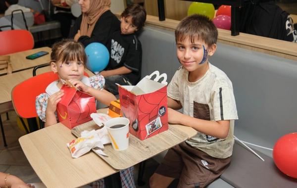 "McDonald"s Azərbaycan" ölkə üzrə şəhid ailələrinin birinci sinif şagirdlərini məktəb ləvazimatları ilə təmin etdi