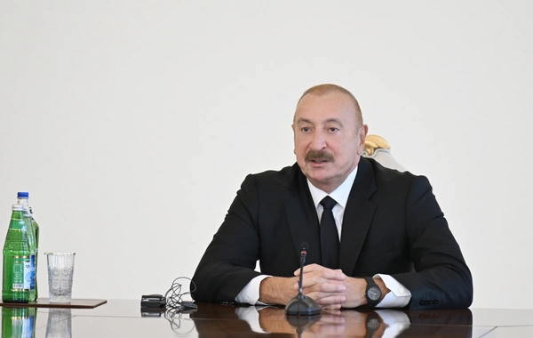 İlham Əliyev Bakıda keçirilən beynəlxalq konfransların iştirakçılarını qəbul edib