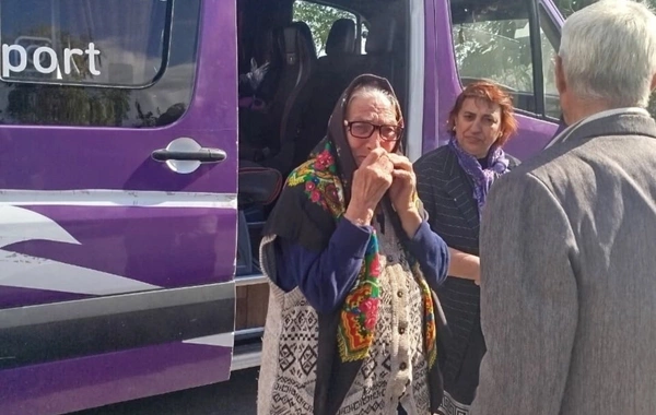 Növbəti köç Laçına çatıb, açarlar sakinlərə tədqim olunub