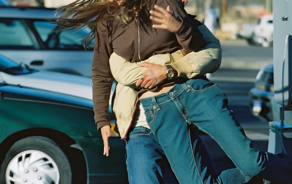 50 yaşlı kişi evlənmək üçün 17 yaşlı qızı QAÇIRTDI - 3 nəfər SAXLANILDI