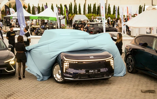 İlk "IM Motors LS9 plug-in-Hybrid" "Sea Breeze"də təqdim olundu