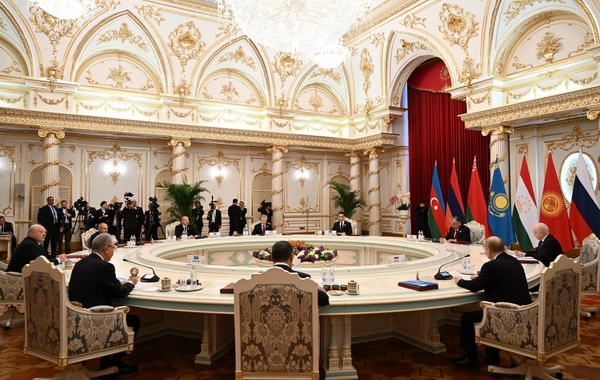 Ильхам Алиев выступил на заседании Совета глав государств СНГ в узком составе в Душанбе