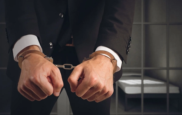 Dövlət Xidmətinin 8 vəzifəli şəxsi həbs edilib - SİYAHI