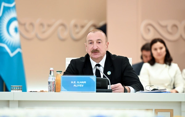 İlham Əliyev Türküstanda TDT-nin qeyri-rəsmi Zirvə görüşündə iştirak edib