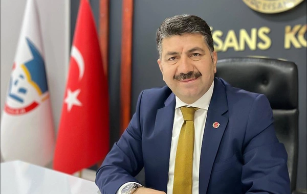 Azərbaycan türkiyəli jurnalisti beynəlxalq axtarışa verdi