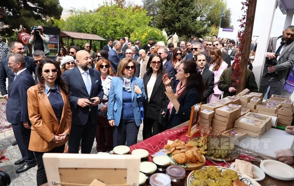 İçərişəhərdə Beynəlxalq Xalça Festivalının açılış mərasimi keçirilib
