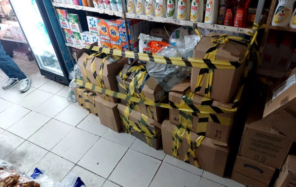 Şəmkirdə mağazada 200-dən çox saxta araq aşkarlanıb