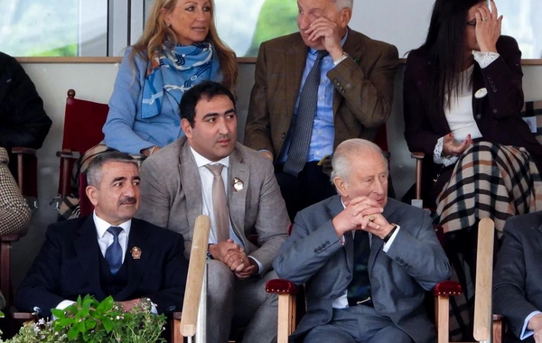 Böyük Britaniya kralı III Çarlz Qarabağ atlarının şousunu izləyib